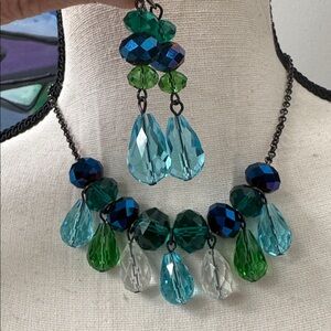 VTG Liz Claiborne Statement Crystal Necklace and Earring Set- wear short or long